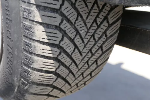 Audi A4 8E A6 4B Alufelgen 195/65 R15 91T Winterreifen Reifen 2-5mm 8E0601025 (156358)