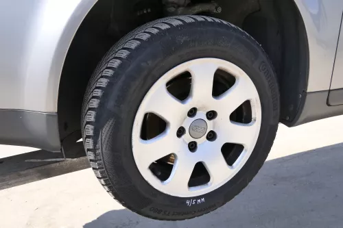 Audi A4 8E A6 4B Alufelgen 195/65 R15 91T Winterreifen Reifen 2-5mm 8E0601025 (156358)