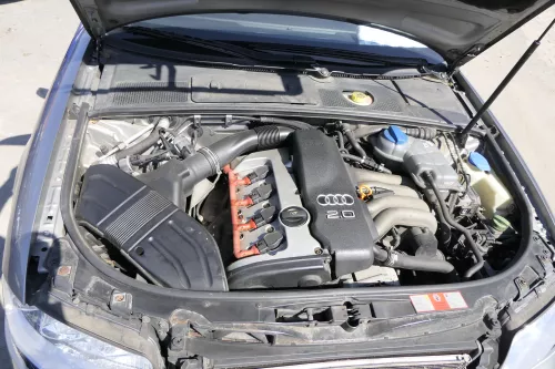 Audi A6 4B A4 8E B6 Motor ALT 2,0 96kw 131PS - ca. 152.000km - ohne Anbauteile