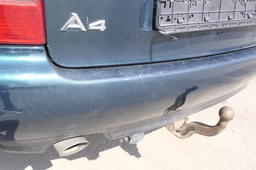 Audi A4 B5 Kombi Variant Stoßstange hinten Heckstoßstange grün LZ6U (156435)