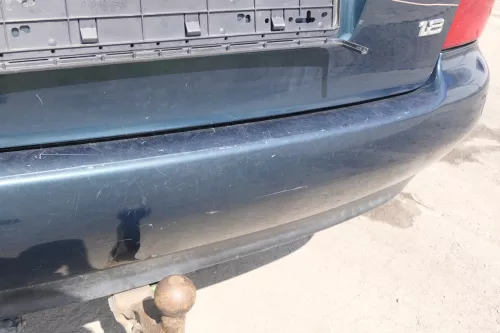 Audi A4 B5 Kombi Variant Stoßstange hinten Heckstoßstange grün LZ6U (156435)