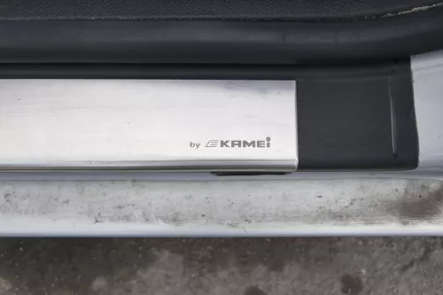 VW Golf 4 Einstiegsleisten rechts + links vorne 2/3-Türer vy E Kamei chrom silbe (156555)