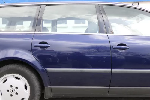VW Passat 3B 3BG Kombi Variant Tür hinten rechts schwarz blau indigoblau LB5N