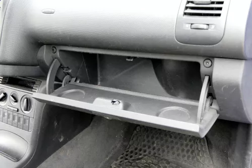 VW Lupo Seat Arosa Handschuhfach Fach Griff Klappe schwarz 6E1857101 Kratzer (156895)