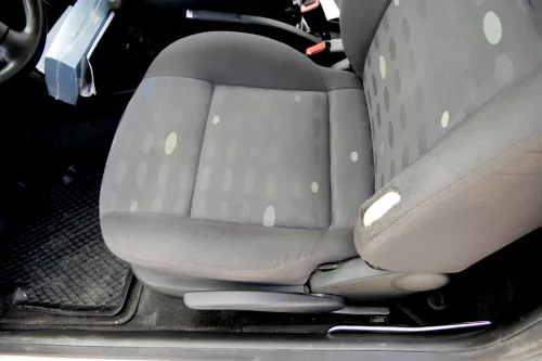 Seat Arosa Lupo Sitz vorne links Fahrersitz Höhenverstellung dunkel RAVE (157055)