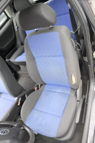 Seat Arosa Lupo Sitz vorne links Fahrersitz Höhenverstellung dunkel blau