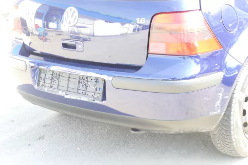 VW Golf 4 1J Limousine Stoßstange hinten Heckstoßstange Stoßfänger blau LB5N (157319)