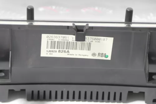 VW Golf 4 Tacho Tachometer Kombiinstrument 292.000km 1J0920826A 1,6-2,8 (157331)