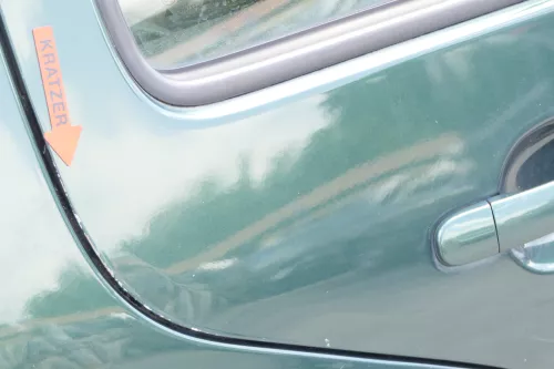 VW Bora Tür hinten rechts nur Limousine grün LC6M 1J5833056F (157459)