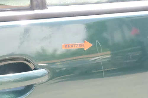 VW Bora Tür hinten rechts nur Limousine grün LC6M 1J5833056F (157459)