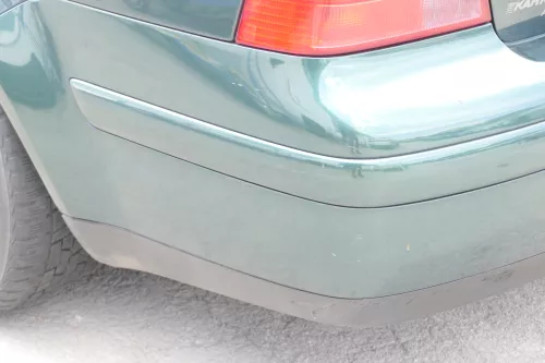 VW Bora Limousine Stoßstange hinten Heckstoßstange grün LC6M bright (157467)