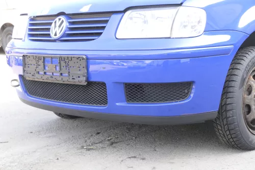 VW Polo 6N2 Stoßstange vorne Frontstoßstange Stoßfänger blau LA5C surfblue+Grill (157478)