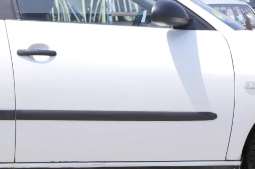 Seat Ibiza 6L Tür Beifahrertür 4/5-Türer vorne rechts weiß LB9A (157641)