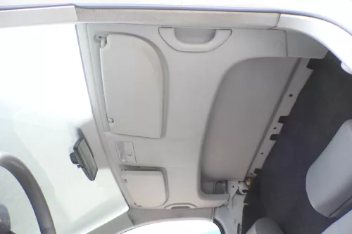VW Caddy 2k Himmel Decke Dachhimmel Dach oben grau vorne Ablagefach Staubehälter (157687)