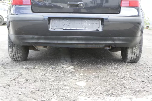 VW Golf 4 Limousine Stoßstange hinten Heckstoßstange Stoßfänger schwarz LC9Z p