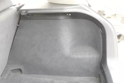 Audi A3 8P Abdeckung Verkleidung Kofferraum hinten rechts Seite 8P4863880M blau