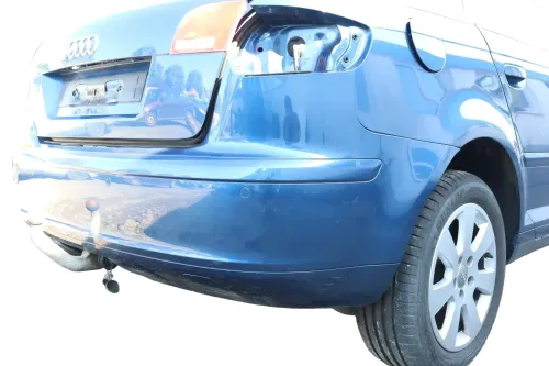 Audi A3 8P Stoßstange Stoßfänger hinten 4/5-Türer blau LZ5C AHK PDC (157962)