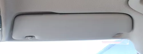 Audi A3 8P Sonnenblende rechts vorne 8P0857552A 9V4 silber grau beleuchtet (157967)