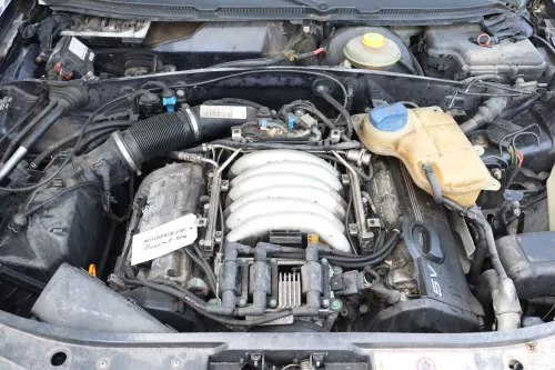 Audi A4 B5 8E A6 4B 2.4l 165-170PS 6 Zyl. AGA/ALF/BDV Kurbelwelle 078105019N