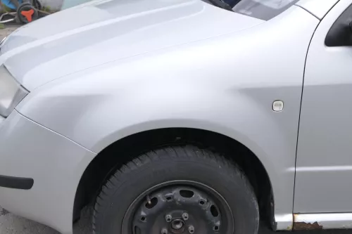 Skoda Fabia 6Y Kotflügel vorne links grau silber LF7T auch Kombi - Rost - BILDER