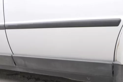 VW Passat 3B 3BG 3B6 Kombi Variant Tür hinten links silber LA7W reflexsilber (158369)