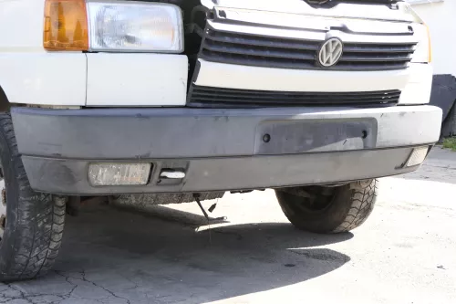 VW T4 Multivan Kurze Version Stoßstange Frontstoßstange vorne bis ca. Bj. 1996 (158395)