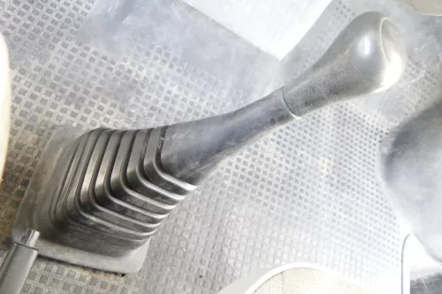 VW T4 Caravelle Transporter Schaltknauf Schaltsack Schaltung Schaltknüppel 5-