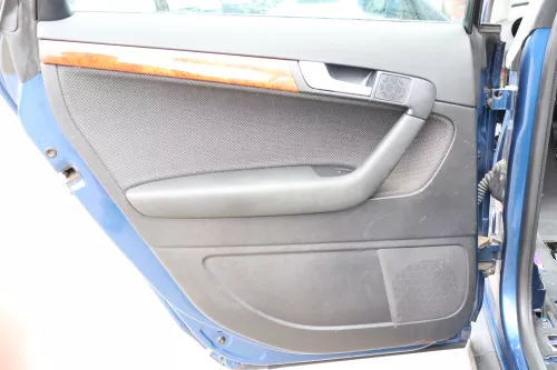 1x Audi A3 8P Türverkleidung Verkleidung Tür hinten links 4/5-Türer Holz