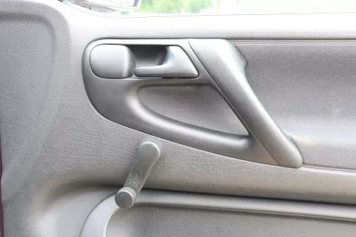 VW Polo 6N Türverkleidung Verkleidung Tür vorne rechts + links 2/3-Türer off-bla (158510)
