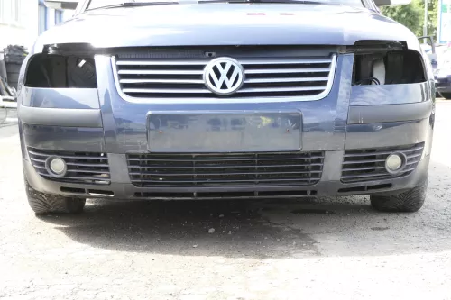VW Passat 3BG Stoßstange vorne Frontstoßstange Stoßfänger grau blau LC5F (158591)