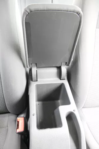 VW Golf 6 5K Mittelarmlehne Armlehne Lehne Mitte Original verschiebar schwarz (158603)