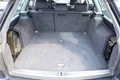 Audi A6 4B Avant Kombi Teppich Kofferraum Kofferraumteppich blau maritimblau (158653)