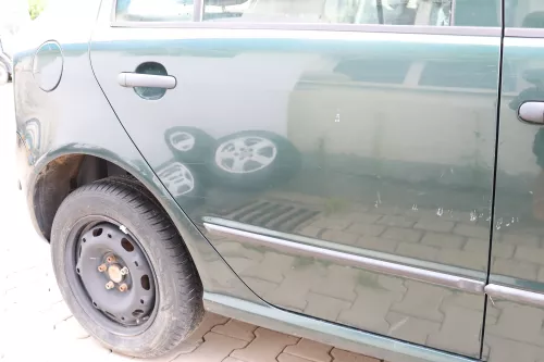 Skoda Fabia 6Y Limousine Schrägheck Tür hinten rechts grün LF8C (158667)