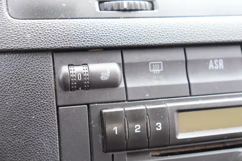 Skoda Fabia 6Y Sitz Sitzheizung Schalter links vorne 6Y0963563A JDY Knopf