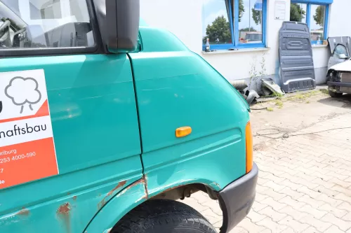 VW LT 35 2D Kotflügel vorne rechts grün L9ß2 (158696)