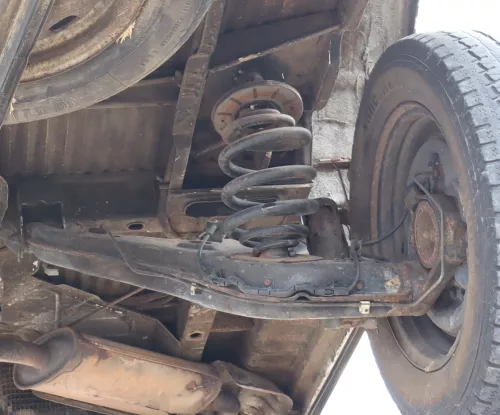 VW T4 Achse hinten rechts Hinterachse Achsschenkel Radlager Trommelbremse ABS