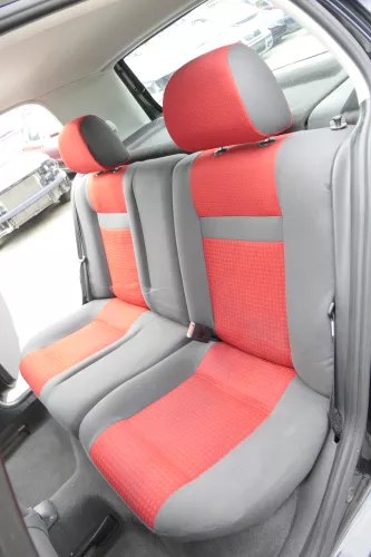 Polo 6N 6N2 Sitz Sitze hinten Rückbank Rücksitzbank Sitzfläche Kopfstützen rot (158933)