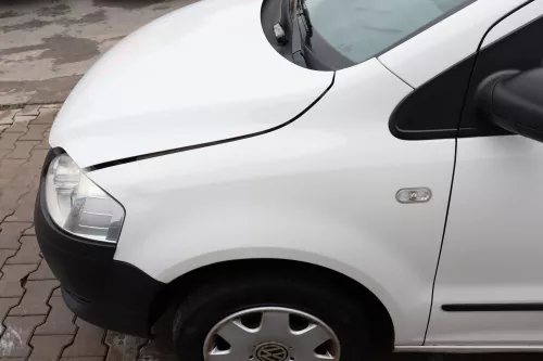 VW Fox Kotflügel vorne links weiß LB9A - Delle