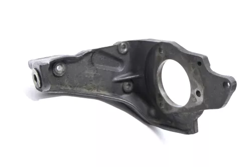 VW T4 Einspritzpumpe Halter Konsole 1.9 TDI ABL 028130147J (159079)