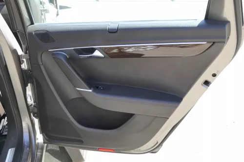 VW Passat 3C B7 Kombi 4x Türverkleidung Verkleidung Tür vorne hinten Leder braun (159213)