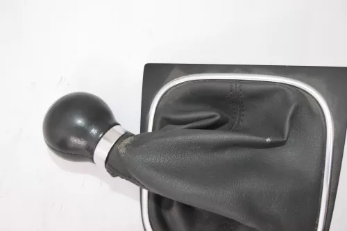 Golf 5 Schaltknauf Schaltsack Schaltung Schaltknüppel Leder 6-Gang 1K0711113CG (159416)