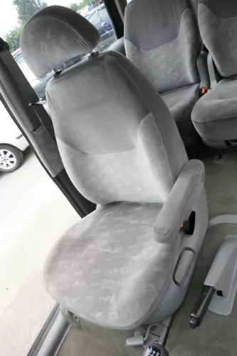 VW Sharan 7M Sitz vorne rechts Beifahrersitz auch Camper Bulli Armlehne Tisch (159437)