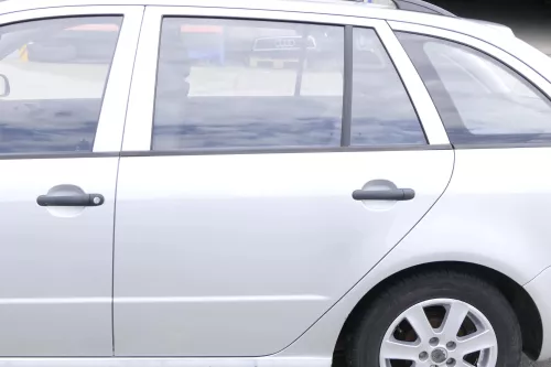 Fabia 6Y Combi Variant Kombi Tür hinten links grau silber LF7T ohne Anbauteile