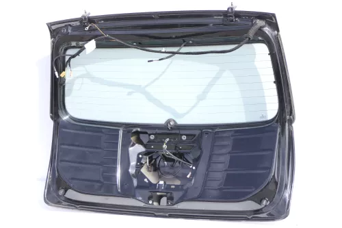 VW Fox 5Z Heckklappe Kofferraumklappe Klappe hinten + Scheibe schwarz L041 uni d (159474)