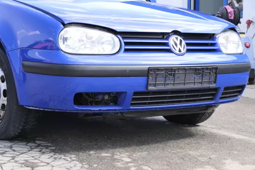 VW Golf 4 1J Stoßstange vorne Stoßfänger vorn blau LW5Z Frontstoßstange (159478)
