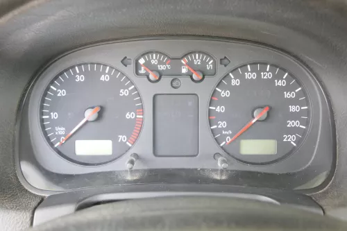 VW Golf 4 Tacho Tachometer Kombiinstrument 1J0919881 1,4 1.4 16V 75PS 132.000km