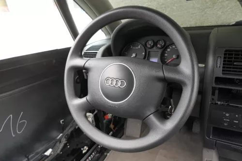 Audi A4 B5 A6 4B A8 Lenkrad 8Z0419091BE 6PS ohne Airbag schwarz (159563)