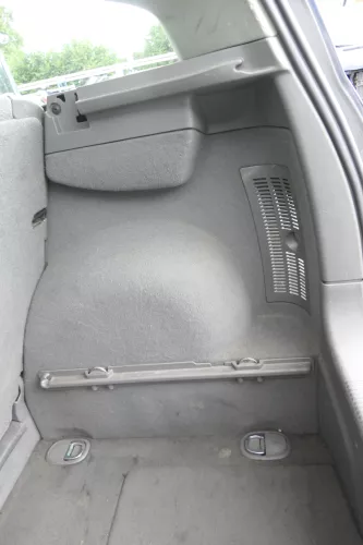 Audi A2 8Z Abdeckung Verkleidung Kofferraum rechts hinten 8Z0863879F dgrau swing