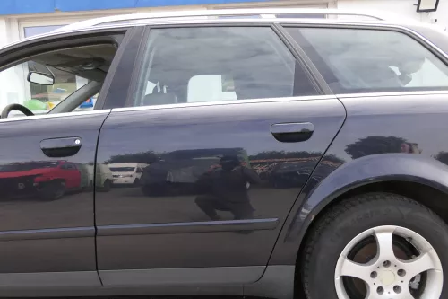 Audi A4 B6 8E Türblatt Tür hinten links blau LZ5L Kombi Avant + Rahmen