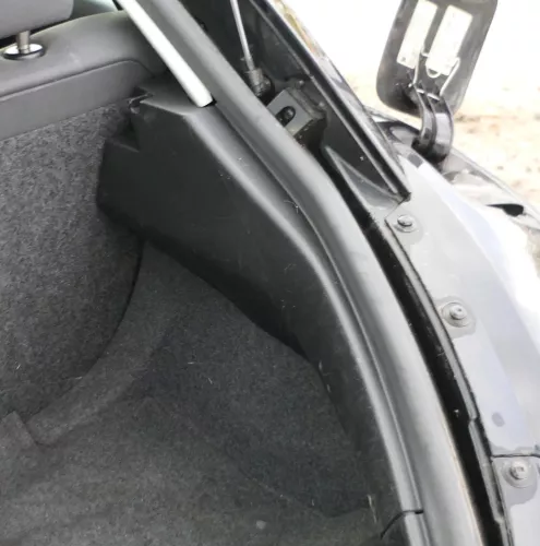 VW New Beetle 9C Abdeckung Verkleidung Kofferraum hinten rechts (159674)